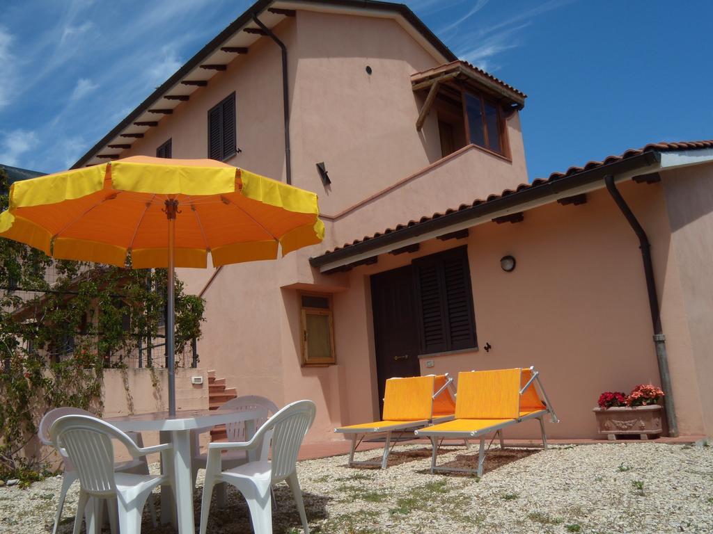 Il Cerchio Delle Fate Villa Torgiano Habitación foto